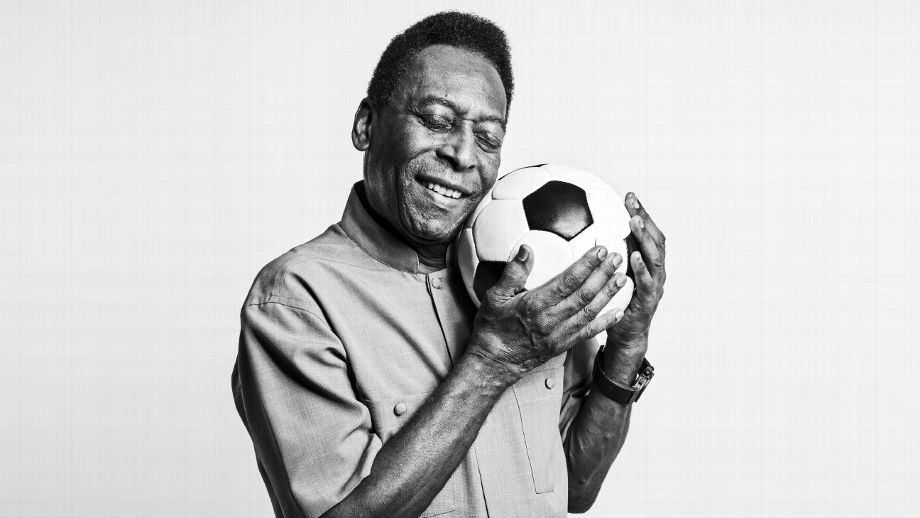 Pele: cậu bé vượt lên khó khăn để trở thành ông vua bóng đá