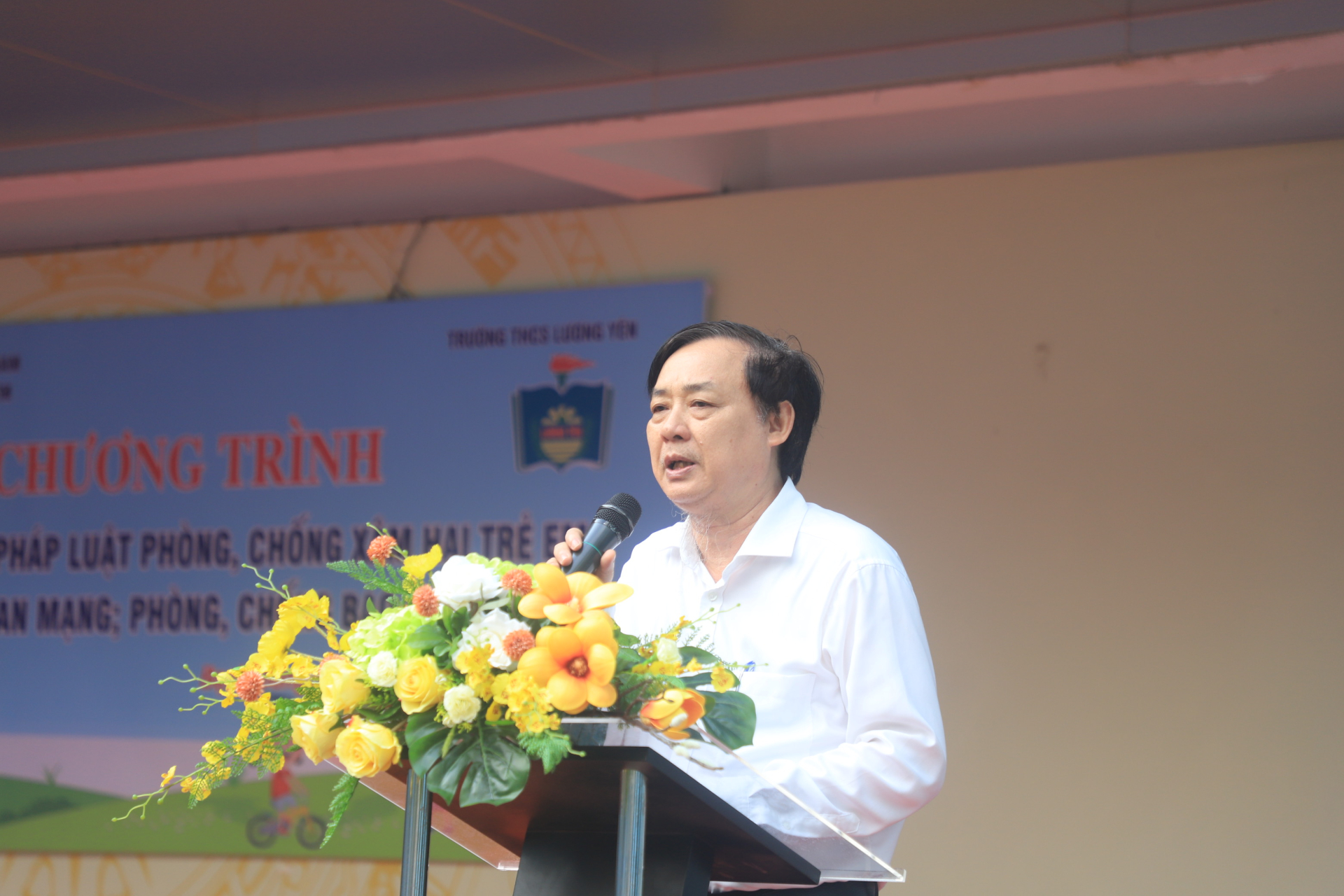 Ông Hà Đình Bốn - Phó Chủ tịch Hội Bảo vệ quyền trẻ em Việt Nam phát biểu tại buổi tuyên truyền. Ảnh: Quang Hùng IMG_6989