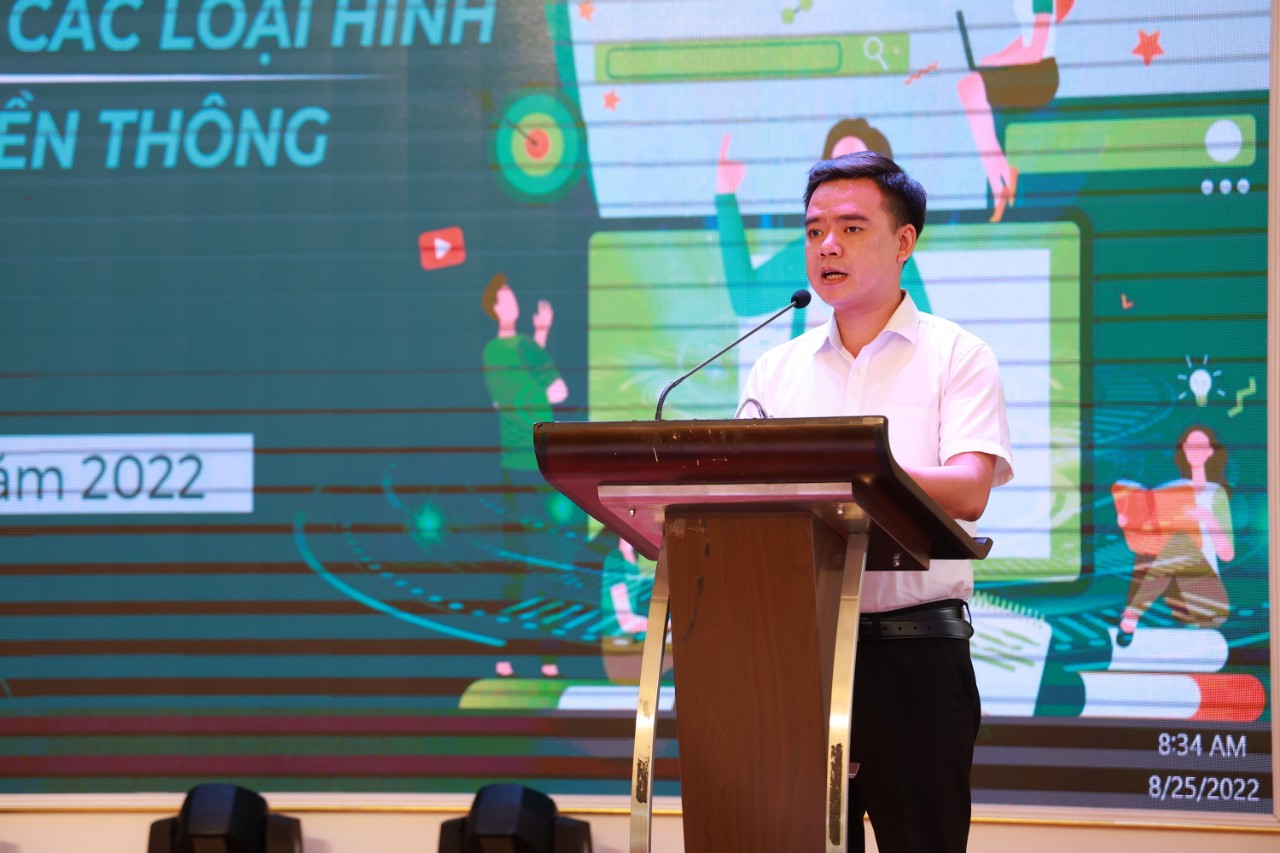 Ông Lê Ngọc Bảo, Phó Hiệu trưởng Trường đào tạo Cán bộ quản lý Thông tin và Truyền thông phát biểu khai mạc 1