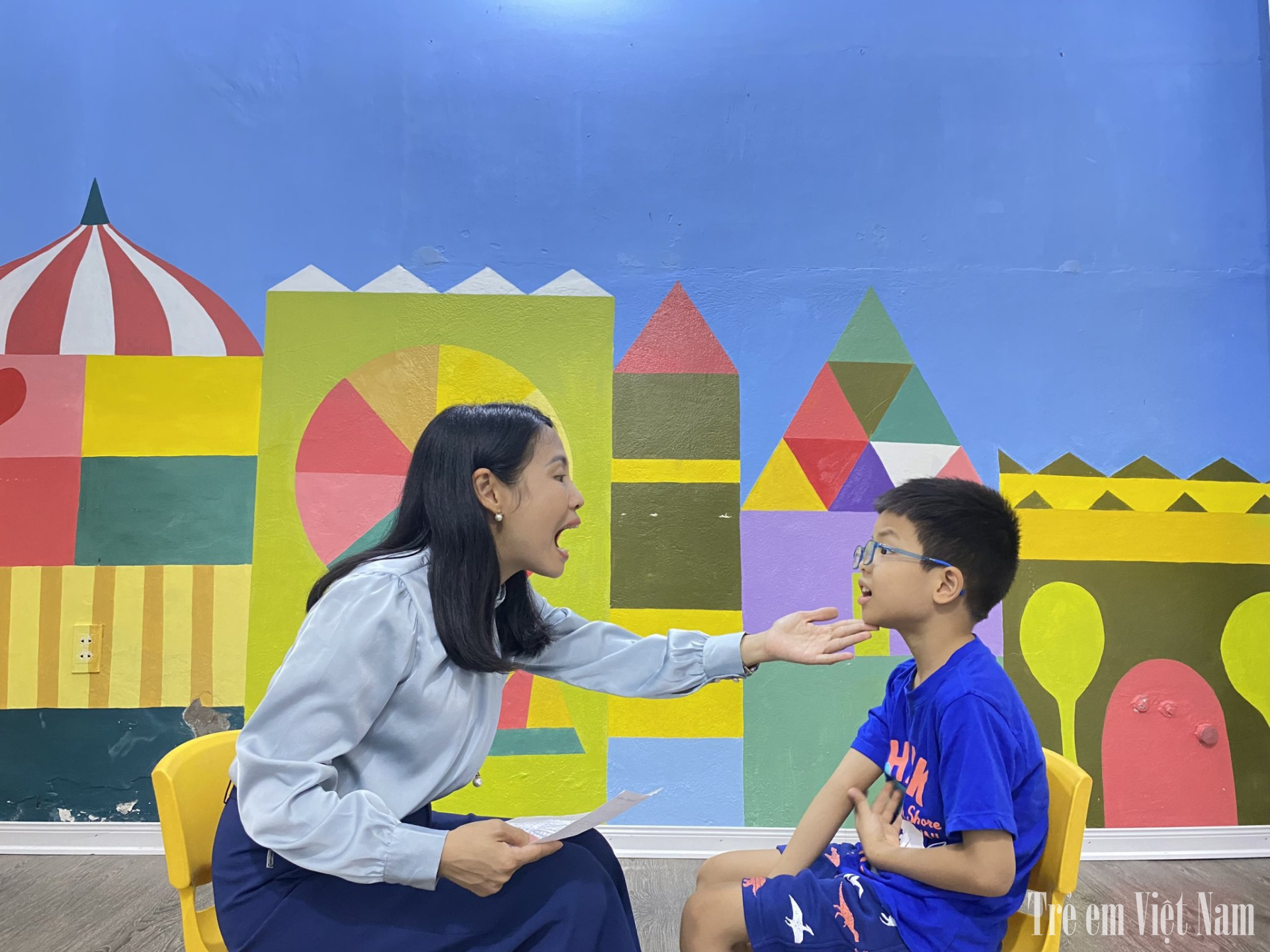 Cô Thúy tâm sự, bất cứ ngành nghề nào cũng cần dành thời gian và tâm sức, giáo viên cũng vậy (Ảnh: NVCC). ảnh 1