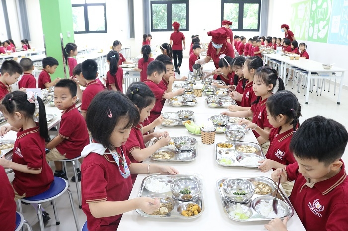 Hà Nội: Kiểm soát an toàn thực phẩm tại bếp ăn tập thể trường học quận Nam Từ Liêm