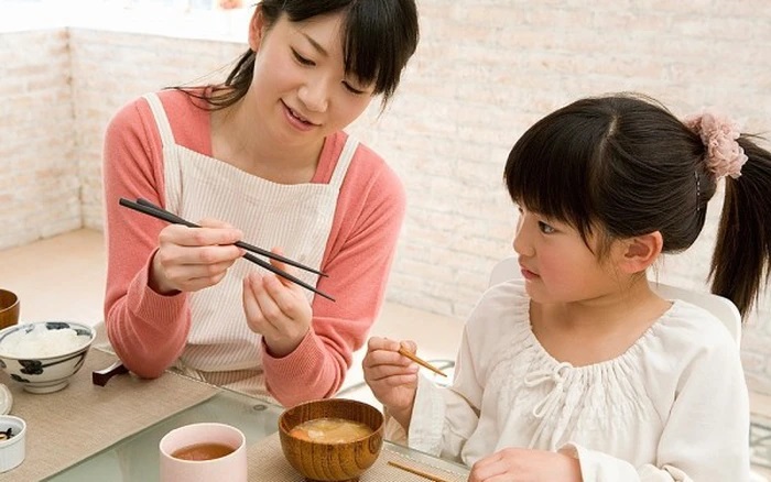 6 phép lịch sự cha mẹ nên dạy con từ nhỏ