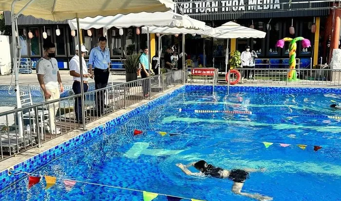 Một trường ở Hải Phòng đưa bơi lội vào môn học chính thức