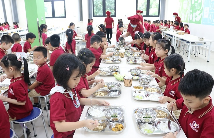 Hà Nội: Kiểm soát an toàn thực phẩm tại bếp ăn tập thể trường học quận Nam Từ Liêm