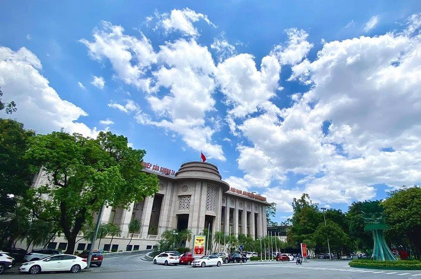 17.10_ngan-hang-nha-nuoc-vn