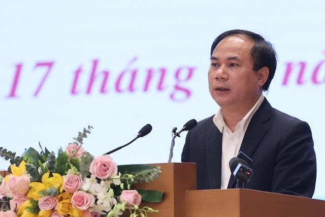 Thứ trưởng Nguyễn Văn Sinh