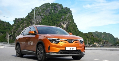 Công ty taxi điện của ông Phạm Nhật Vượng tìm đối tác tài xế: cam kết lương cứng lên đến 11 triệu đồng, hoa hồng....