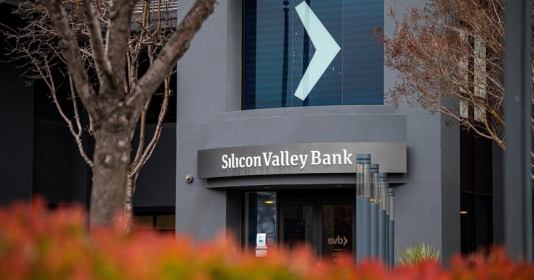 Ngân hàng Thung lũng Silicon sụp đổ, chính phủ Mỹ nỗ lực ngăn chặn khủng hoảng