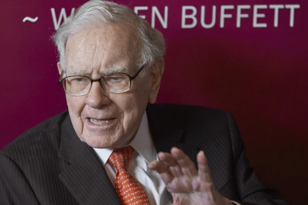 Khủng hoảng ngân hàng: Mỹ tìm lời khuyên từ tỉ phú Warren Buffet