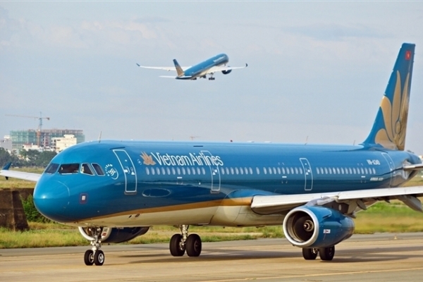 Vietnam Airlines muốn giảm 100% thuế bảo vệ môi trường với nhiên liệu bay, Bộ Tài chính nói gì?