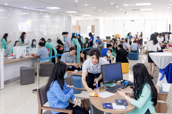 Đẩy mạnh tuyển dụng nhân sự ngân hàng những tháng cuối năm