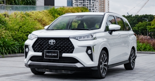 Việt Nam triệu hồi loạt xe Toyota Veloz do lỗi đồng hồ táp lô